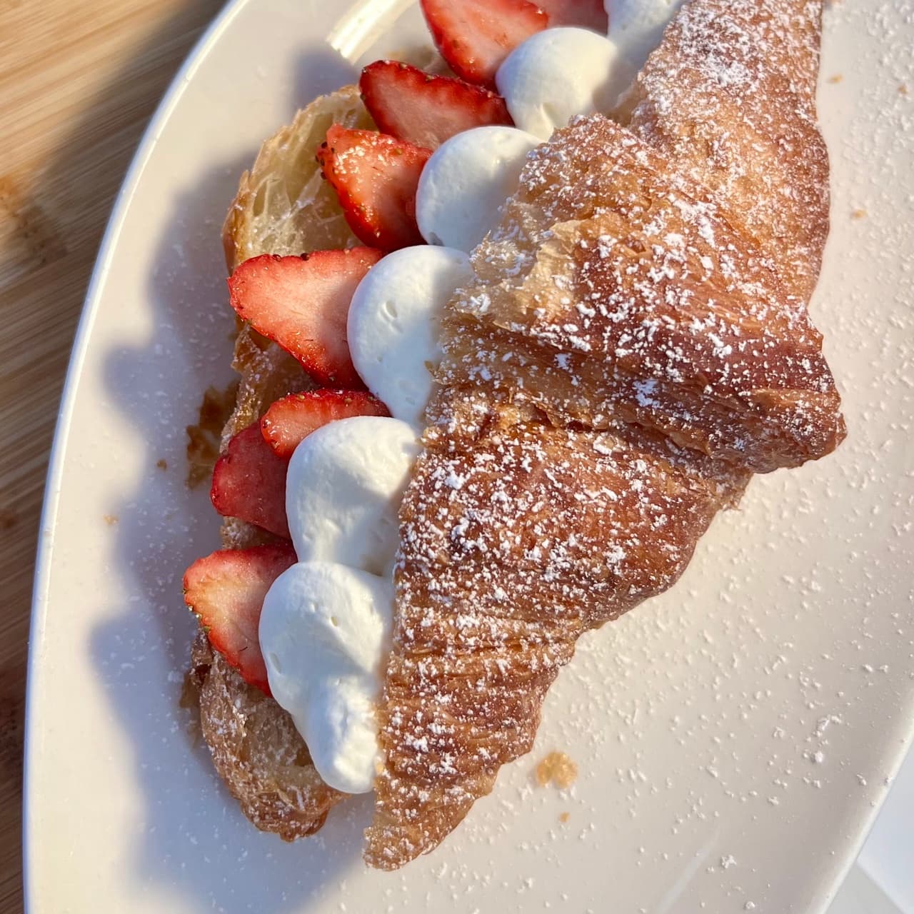 Dessert Croissant